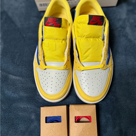 SOLD**Travis Scott Jordan 1 Low Canary - Picture 2 of 9